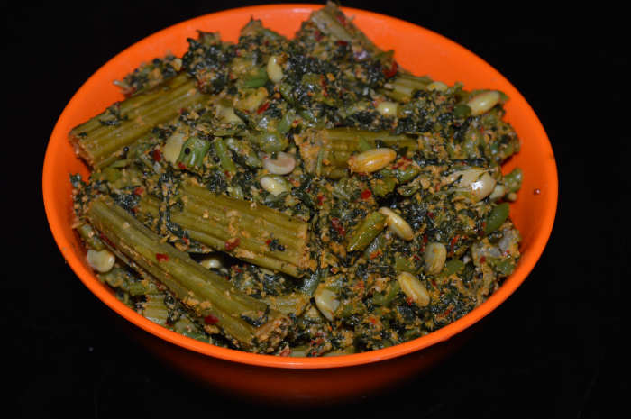 Step four: Diabetic-friendly curry with amaranth leaves, hyacinth beans, and the drumstick is ready to serve!