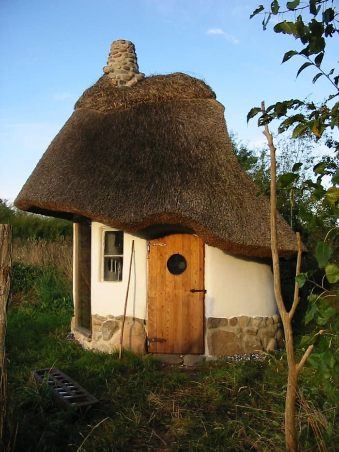 Cob Homes are beautiful almost reminiscent to a hobbit home or a fairy tale home. This is one tough fairy tail home that is easy on your wallet too. Cob homes are sustainable and one of the best options to rebuild after wildfires hit an area.