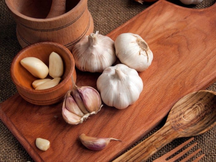 Herbs and spices such as garlic are powerful antivirals that help the immune system prevent viral infections.