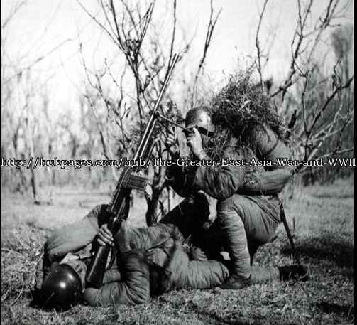Notice the German-style uniform -- bought from Germany until Sino-German co-operation ended in mid-1938