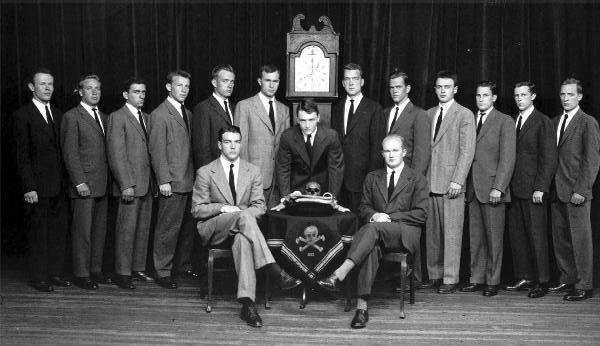 Bush Senior is left of clock. Note the Skull & Bones insignia on the table, center. 322 is below the icon.