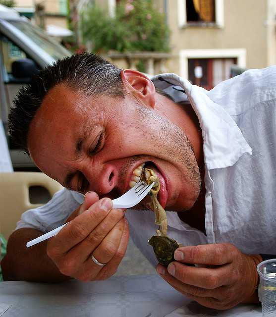 Lack of home training can create quirks ways, some of which are displayed in public.