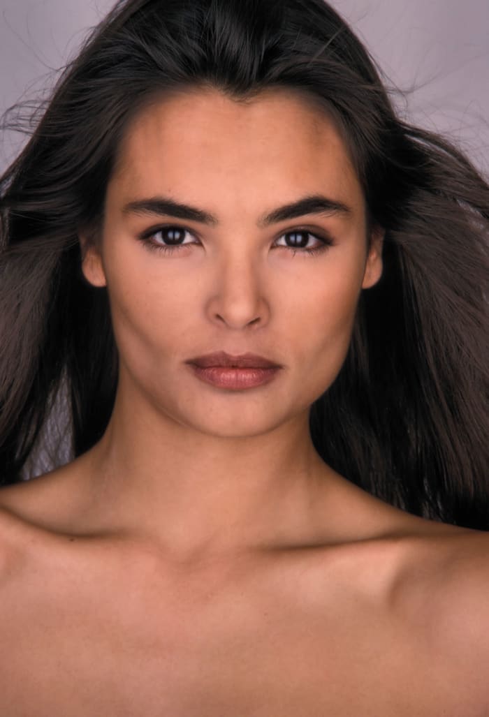 People LOVE to be around & associated with good looking people. Good looking people are good physiologically & psychologically. They are elixirs to people. They also have a positive effect on people in many ways.