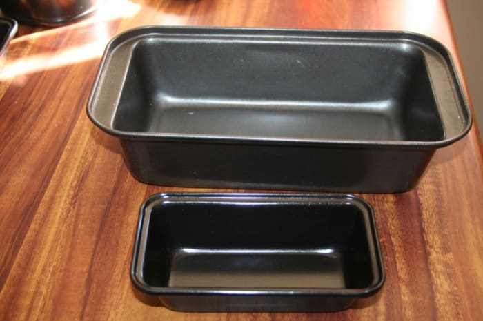 My new tiny bread pans will bake small loaves of bread in a fraction of the time, so they're great for solar cooking.