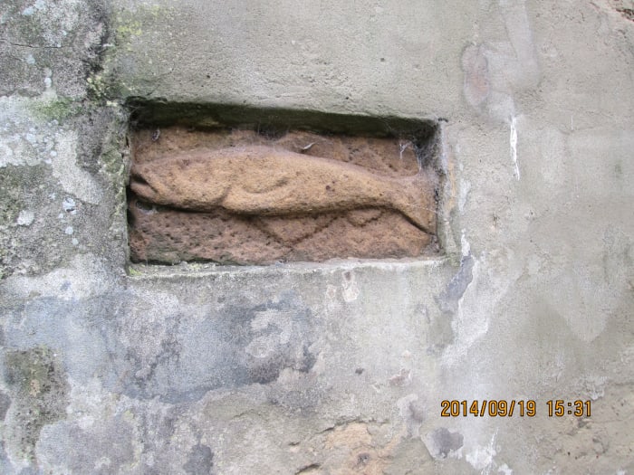 There's a house down this side of Staithes that sports a number of decorative bricks, like this fish - well worth the walk down the steep bank from the upper settlement (where the 'off-comers' live)