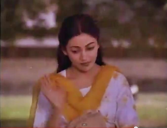 This song based on Raga KAFI is a reflection of the genius of YESUDAS. Featured on Deepti Nawal in the movie, the visuals reflect an interesting analogy with the lyrics as "kali ghodi' takes the form of a black motorcycle!