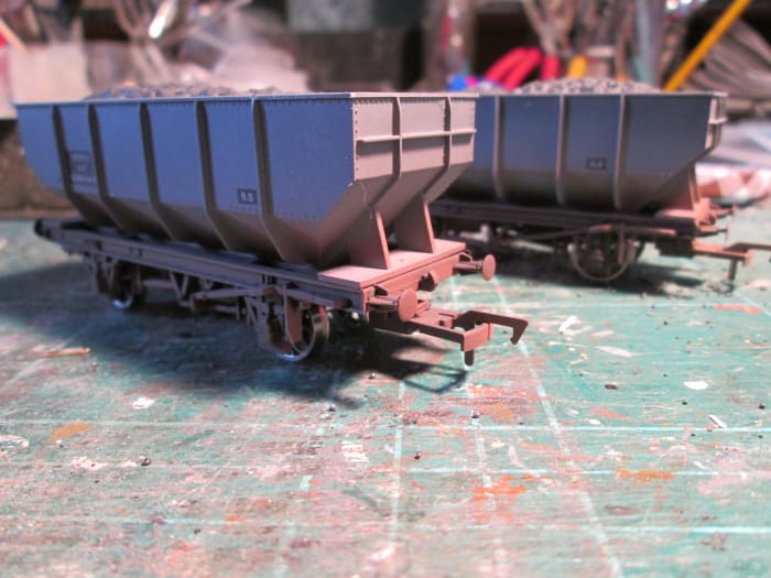 Been taken from the (discarded) box and set on the work surface for cold analysis. I seem to have bought a pair of factory weathered models. No matter, their efforts and mine will maybe make for a better result ...