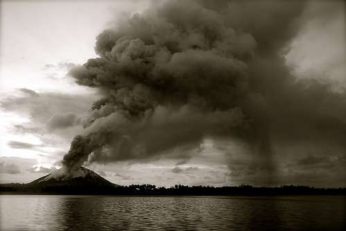 Ash erupting from a volcano can have long-distance consequences in an ash fall. Photo used under Creative Commons Attribution License
