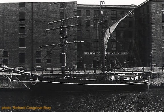 The Albert Dock Village, which houses the Liverpool Tate, shops, restaurants, offices, luxury apartments, bars and several museums, is popularly considered one of the city's success stories.