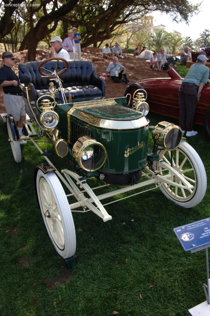 1906 Stanley Steamer Runabout. Hugh Callendar purchased a 1906 Stanley. Image courtesy conceptcarz.com.