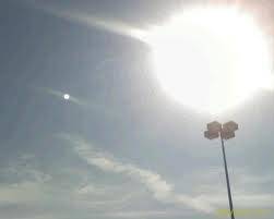 Try taking a picture of the Sun sometime to find out just how difficult a proposition it can be!