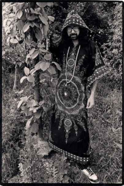 Bard of Ely as photographed at home wearing a very long kaftan. Photo by Steve Lane.
