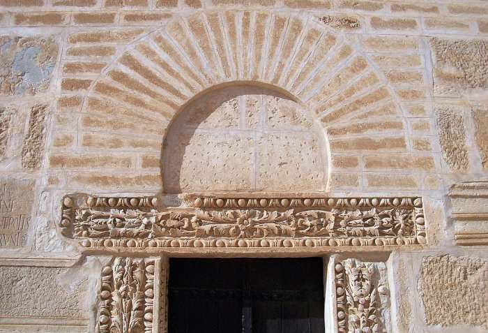 Discharging arch of the door of the minaret in the Great Mosque of Kairouan, also called the Mosque of Uqba, in Tunisia.