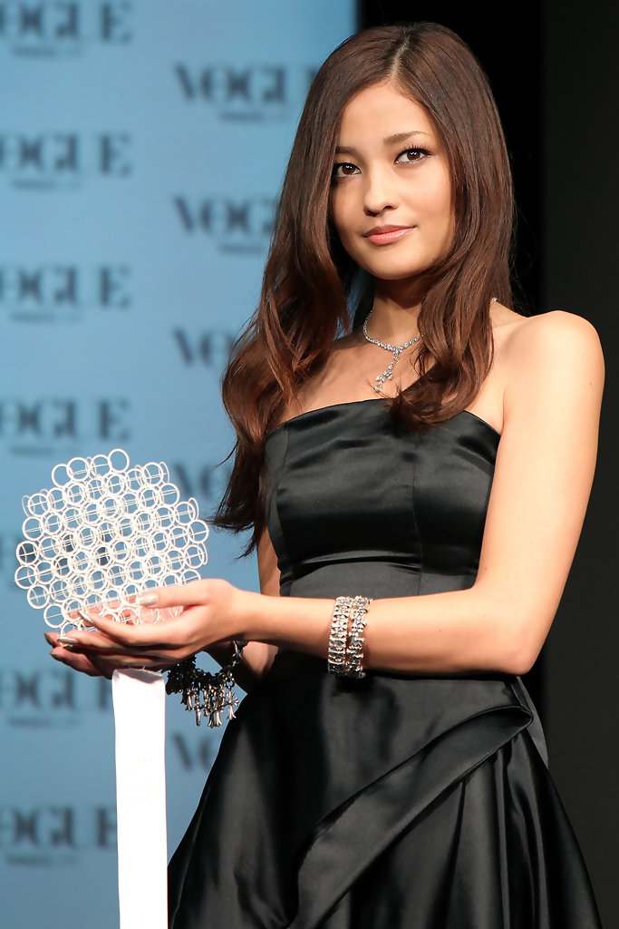 The beautiful Meisa Kuroki wins an award during the Vogue Nippon Women of the Year event back in 2010.