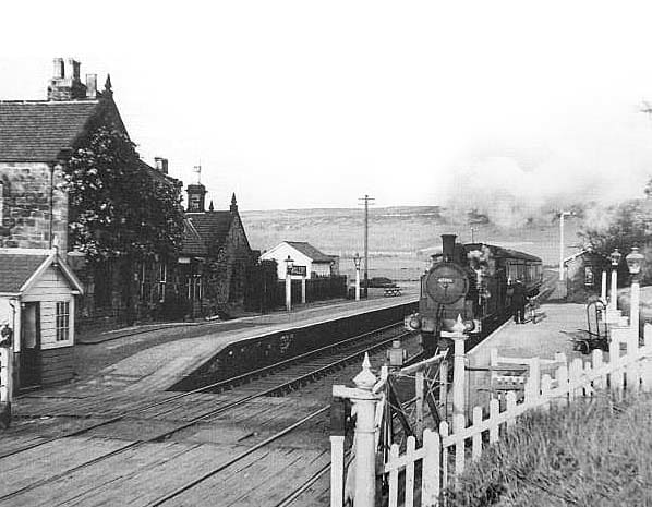 Ingleby in 1954 with G5 67288, a Tyneside engine runs 'wrong road', filling her shift with a turn up the branch runs