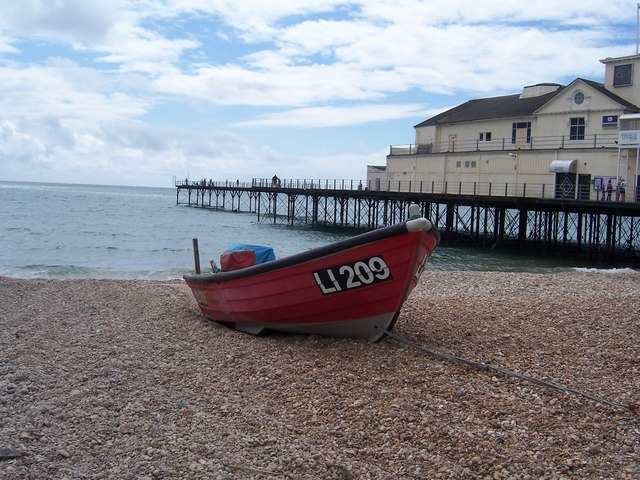 Attribution: Pam Goodey http://commons.wikimedia.org/wiki/File:Bognor_Regis_-_geograph.org.uk_-_537824.jpg