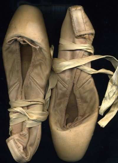 Yes, I still have my old toe shoes. These aren't the first ones I wore, though; the white satin ones are long gone.