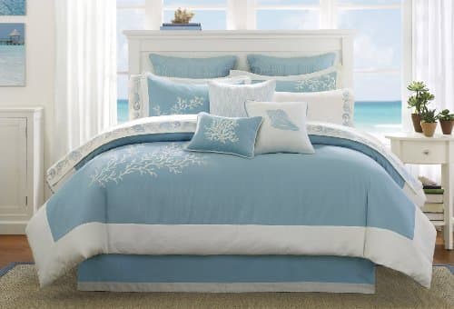 Azure makes us immediately envision skies and calm ocean waters. Matched with white trim brings the sparkle of light and a clean edge to a comfy and inviting bed.