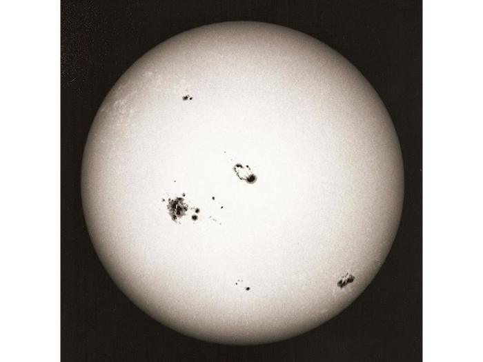 Sun with sunspots, analogphotography with a 4" Maksutov telescope and foil-filter ND 4; Date = 28 October 2003; Author = Hans Bernhard (Schnobby) http://creativecommons.org/licenses/by-sa/3.0/