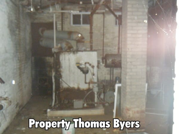 In the basement of the old closed down nursing home is another place we see shadow people. Notice the mist forming on the upper right hand side of the photo. When the mist forms is when I often see shadow people.