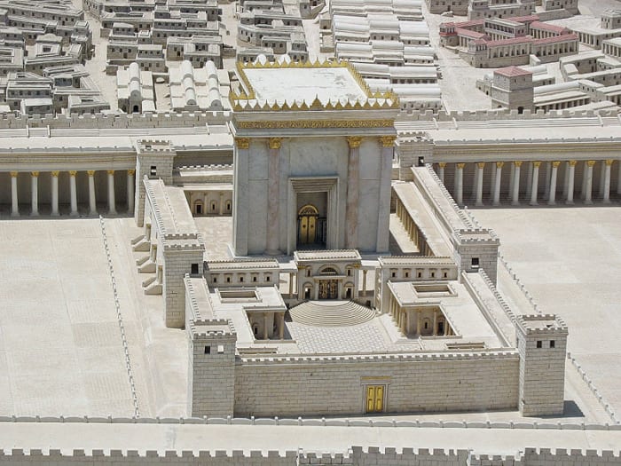 http://en.wikipedia.org/wiki/File:Second_Temple.jpg