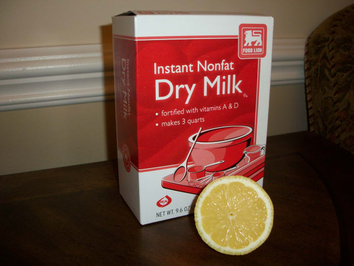 Don't want to spend a fortune on a carton of buttermilk that you will never use after this recipe? Take some powdered milk (or normal milk if you have it) with some pure lemon juice and use a whisk to get it nice and foamy.