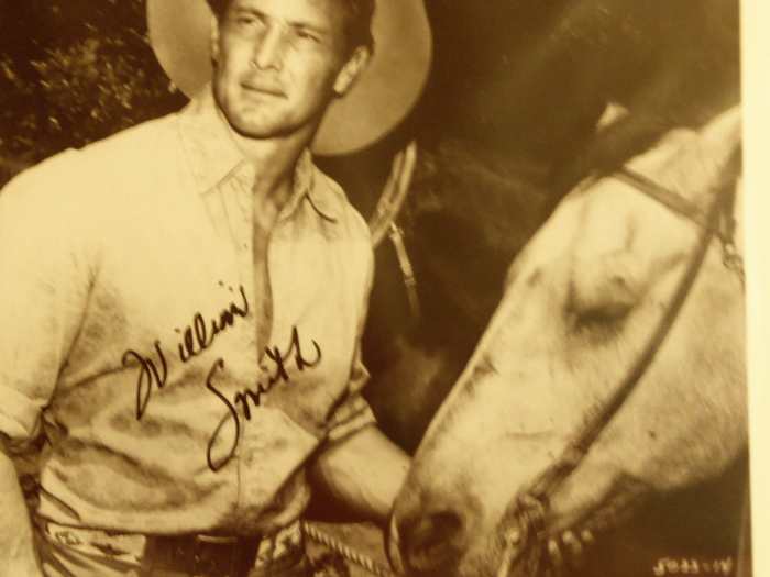 This William Smith autograph picture is another Ebay find. Smith starred in the classic western Laredo as well as co starred in many of the westerns of that era. 60s 70s was the time of great westerns.
