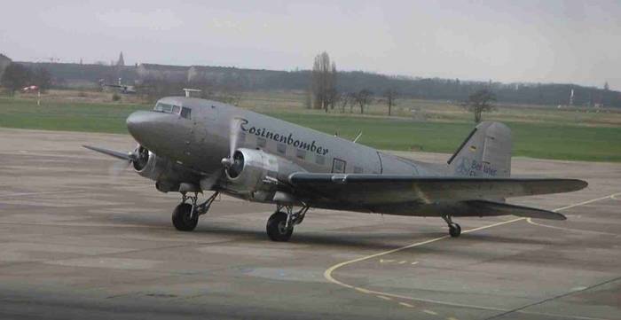 DC-3 at Berlin's Tempelhof Airport named "Rosinenbomber" (Raisin Bomber) commemorating the planes that dropped candy over Berlin during the airlift