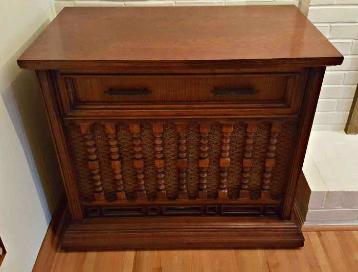 Look At the 1976 Curtis Mathes Cabinets and you see the work of fourth generation furniture makers ... Custom sound system with four speakers, It may be used as a base for the 36 inch Curtis Mathes color television ... Model 54M434 and Model 54M40