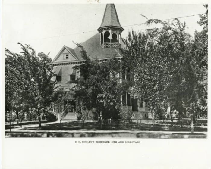 Daniel Denton Cooley house and garden, 1802 Heights Boulevard, Houston, TX 77008