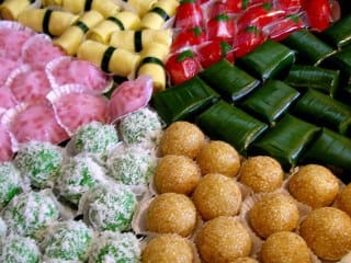 Kue Basah or Jajanan Pasar - Indonesian Traditional Rice Cakes (Photo courtesy by sutrisno2629 from Flickr.com)
