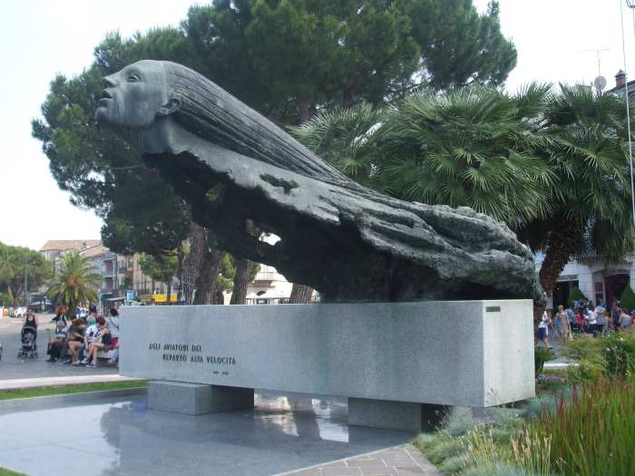 a-rough-guide-to-lake-garda-things-to-do-in-desenzano