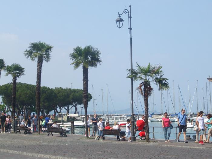 a-rough-guide-to-lake-garda-things-to-do-in-desenzano
