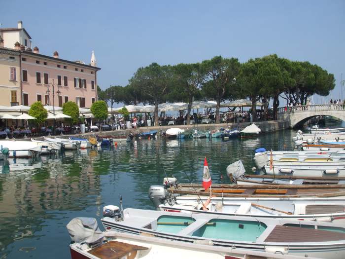 a-rough-guide-to-lake-garda-things-to-do-in-desenzano