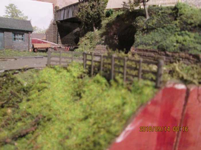 Lush vegetation, you'll notice. No, this ain't the Everglades, it's rural Ryedale (Yorkshire)