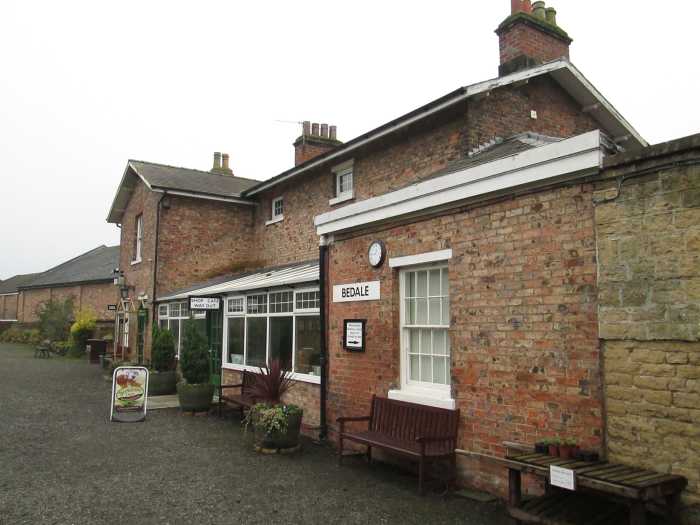 Bedale station, platform frontage - there are several workshops on the yard side, including White Rose, who produce model railway layouts and sell products in the adjoining shop; there's also a reasonably priced cafe