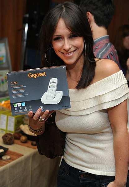 Jennifer Love Hewitt.