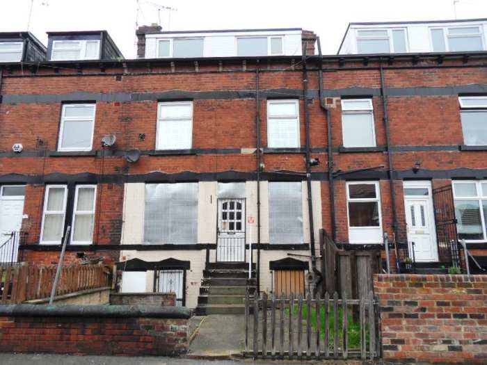 Arthington Street in Hunslet, Leeds, the road where my grandma grew up. (This wasn't her house, incidentally - we believe it has long gone now, unfortunately).
