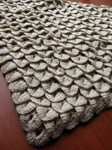 For the love of crocodiles. Here you can see what a larger project layered with crocodile scales looks like. Here they are all crocheted in one solid color.