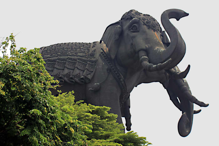 The Erawan Museum, Bangkok is 29m (95 ft) high, 39m (128 ft) long, and stands on a 15m (49 ft) pedestal. It weighs 250 tons