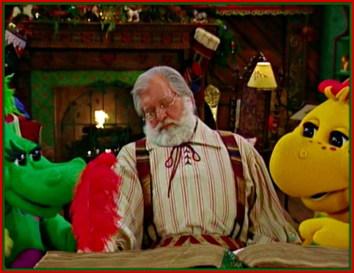 Barney, Baby Bop, BJ and the kids take a musical journey to the North Pole ... With music in the air and Christmas presents everywhere, it's a dream come true as Santa unveils his secret toys for this year's Christmas.