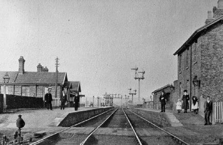 Battersby Jct. Station before installation of the footbridge to connect the island platform with the Up Picton Jct. platform