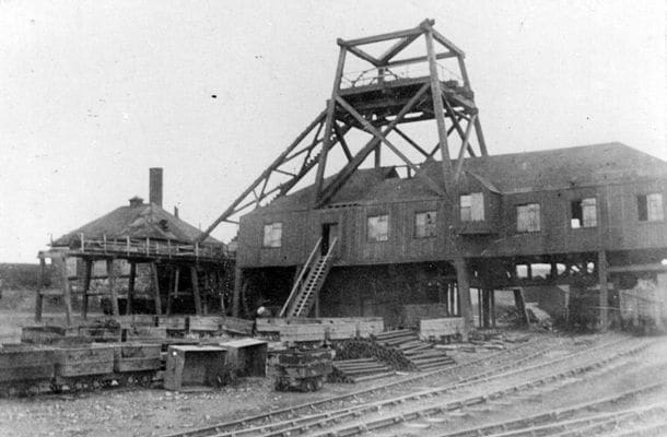 Sheriff's Pit near Rosedale West Mines, seen here in 1911, still with around a decade-and-a-half of operating ahead