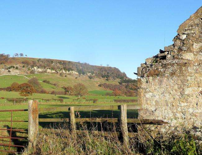 Seen from Marske, the lowering teights of Whitecliffe Scar escarpment. You can see this geological fault as you drive west from Richmond to Reeth along the River Swale
