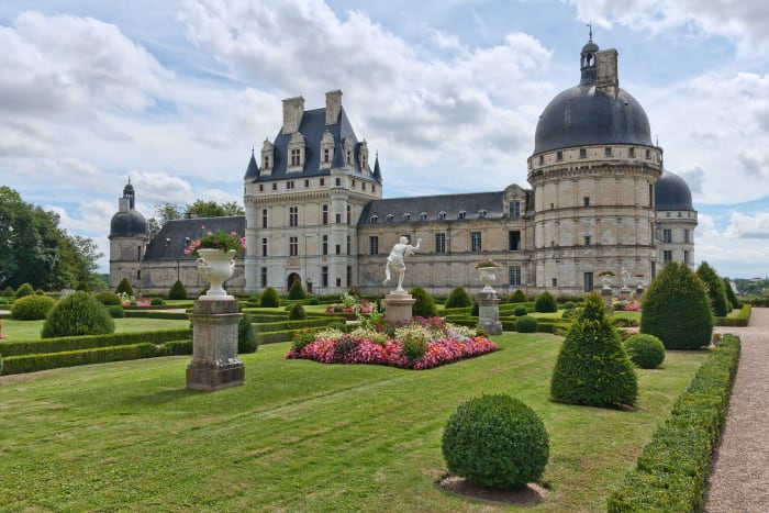 Chateau de Valençay. At the request of Napoleon Tayllerand bought the state in 1803. The castle is entirely furnished in Empire style.