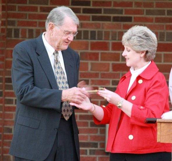 Dr. John Martin donated the needed money for a lighted flagpole at Veterans Park. Thank you, Dr. John!