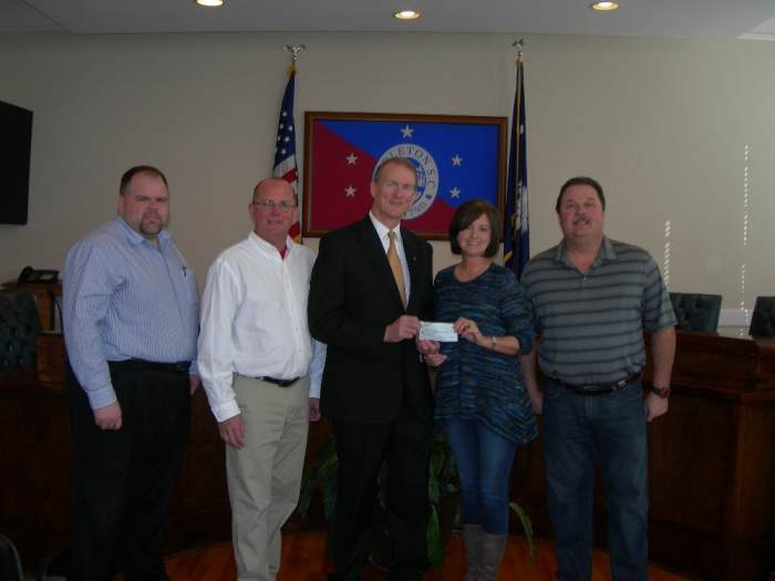 FOTP and the Town of Pendleton signed an agreement Friday, February 20th, 2015 for Friends of the Park to provide funding for improvements to the Veterans Park ball fields to upgrade fencing and backstops
