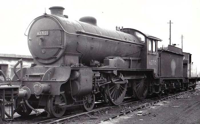 Class D49/1 62710 'Lincolnshire' - the earlier ('Shires') engines were as designed. Some out-shopped later were converted to D49/2 'Lincolnshire' was shedded in early British Railways days at Hull Botanic Gardens (53B)