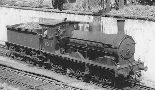 Numbered 1811 in LNER days, here's a good example of the class with express code lamps on her buffer beam