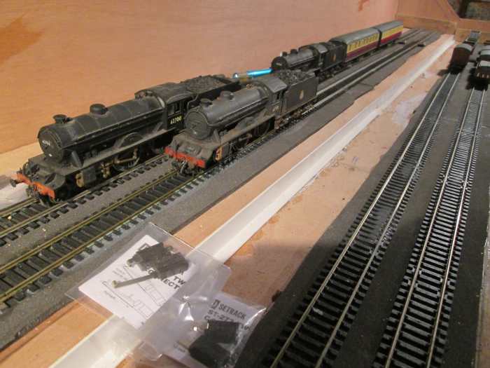 "The family", 62700 'Yorkshire' (Hull Botanic Gardens, 53B), 62701 'Derbyshire' (Bridlington 53D,) and 'The Garth' (Scarborough 50E) at the rear with a pair of (1980's Hornby) Gresley carriages in 1948 carmine and cream (popularly 'blood & custard')
